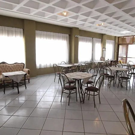 Kleopatra Traditional Hotel apartamentowy