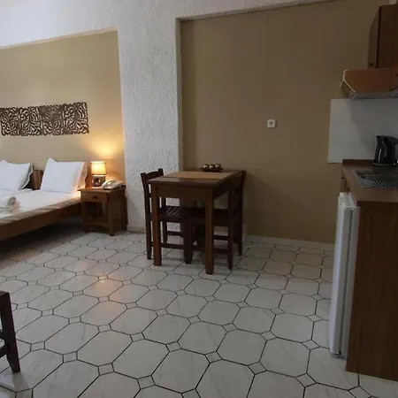 Ξενοδοχείο με διαμερίσματα Kleopatra Traditional 2*